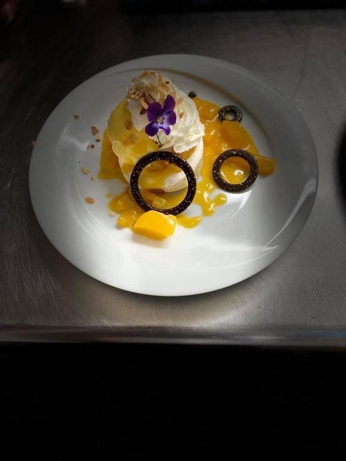 Hotel Restaurant Robinson Haybes エクステリア 写真